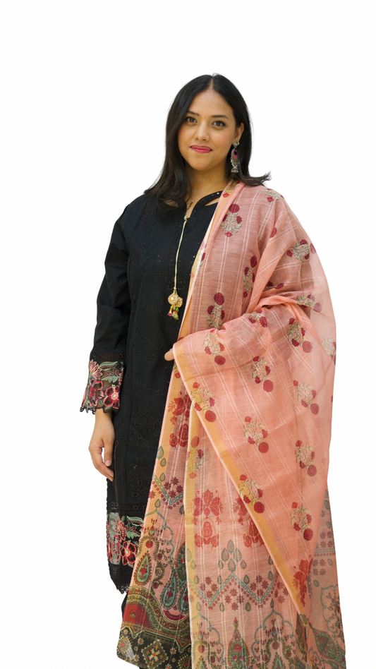Munira Suit